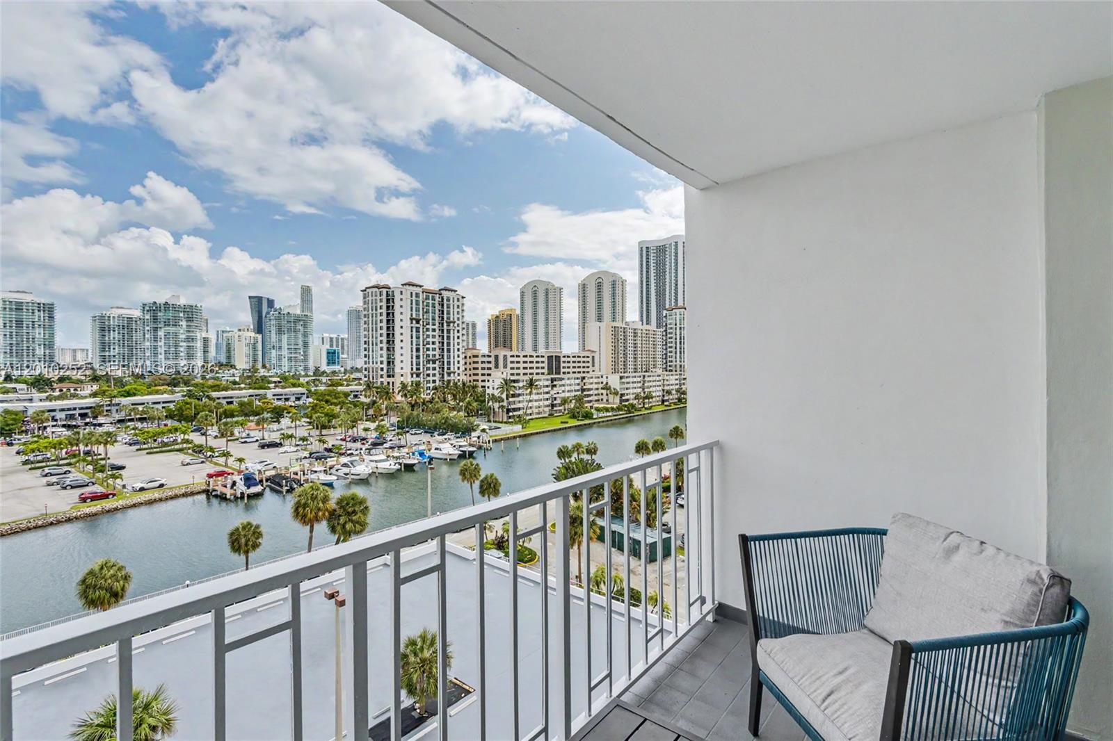 ARLEN HOUSE WEST CONDO - Residential