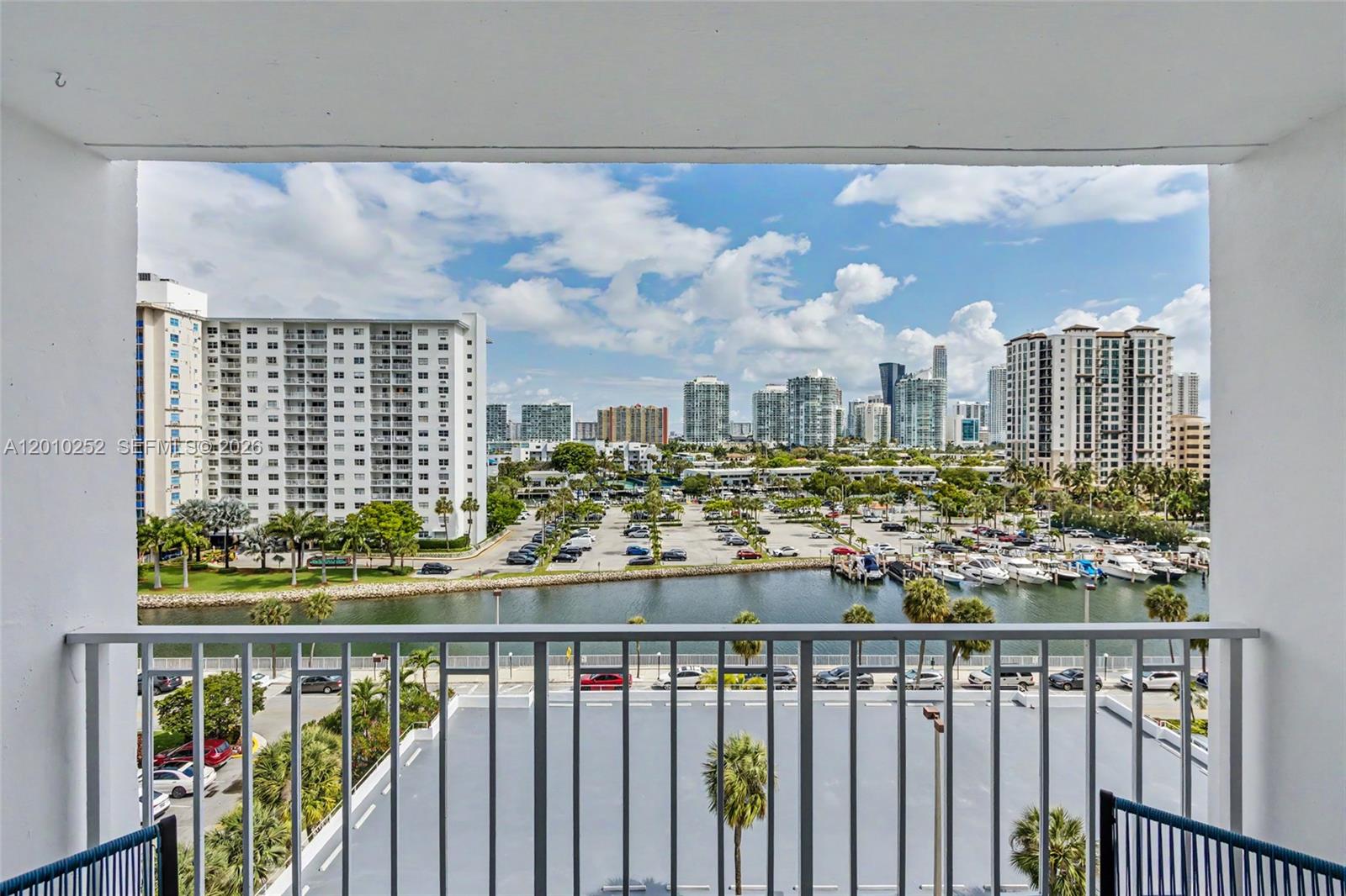 ARLEN HOUSE WEST CONDO - Residential