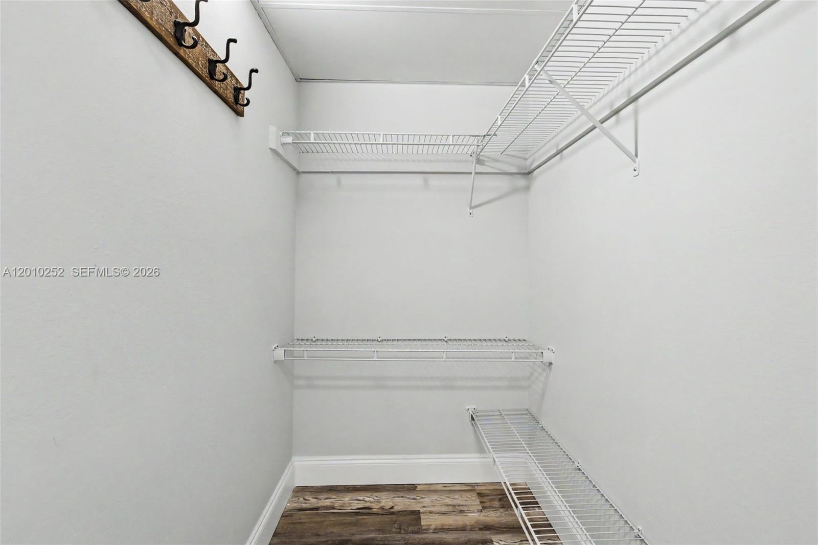 ARLEN HOUSE WEST CONDO - Residential