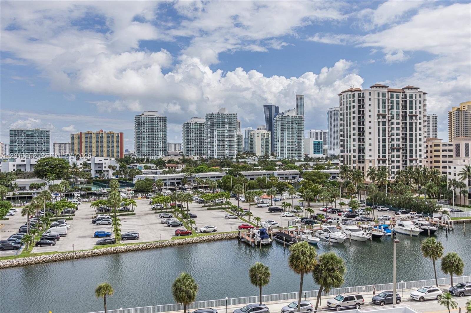 ARLEN HOUSE WEST CONDO - Residential