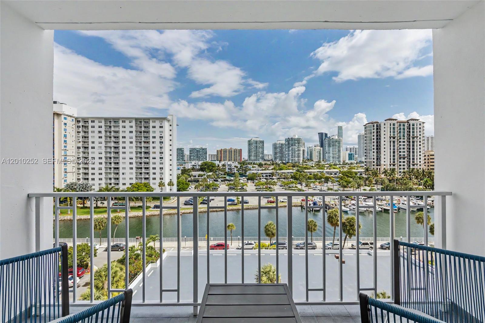 ARLEN HOUSE WEST CONDO - Residential