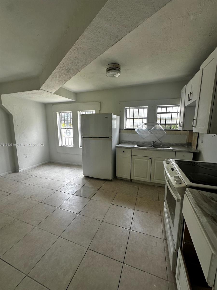 1925 NW 56th St