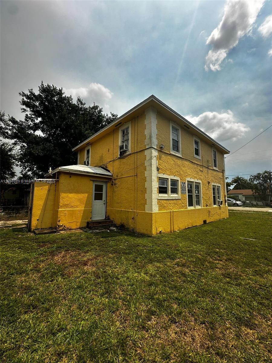 1925 NW 56th St