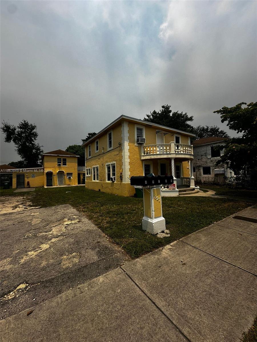 1925 NW 56th St