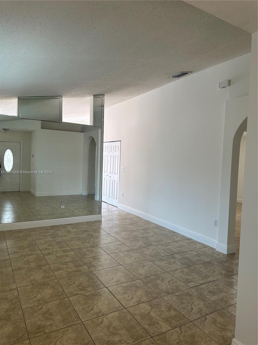 TURTLE RUN AT LAKES OF PA - Residential Lease