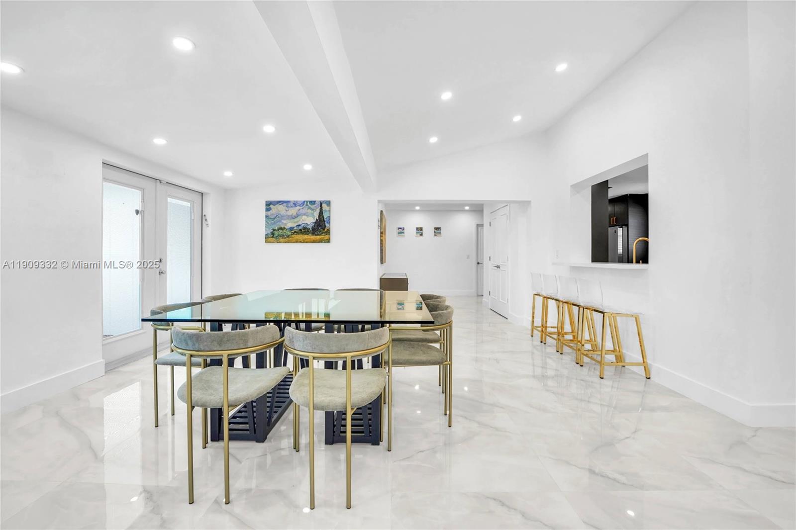 PICKWICK LAKE ESTS SEC 2 - Residential Lease