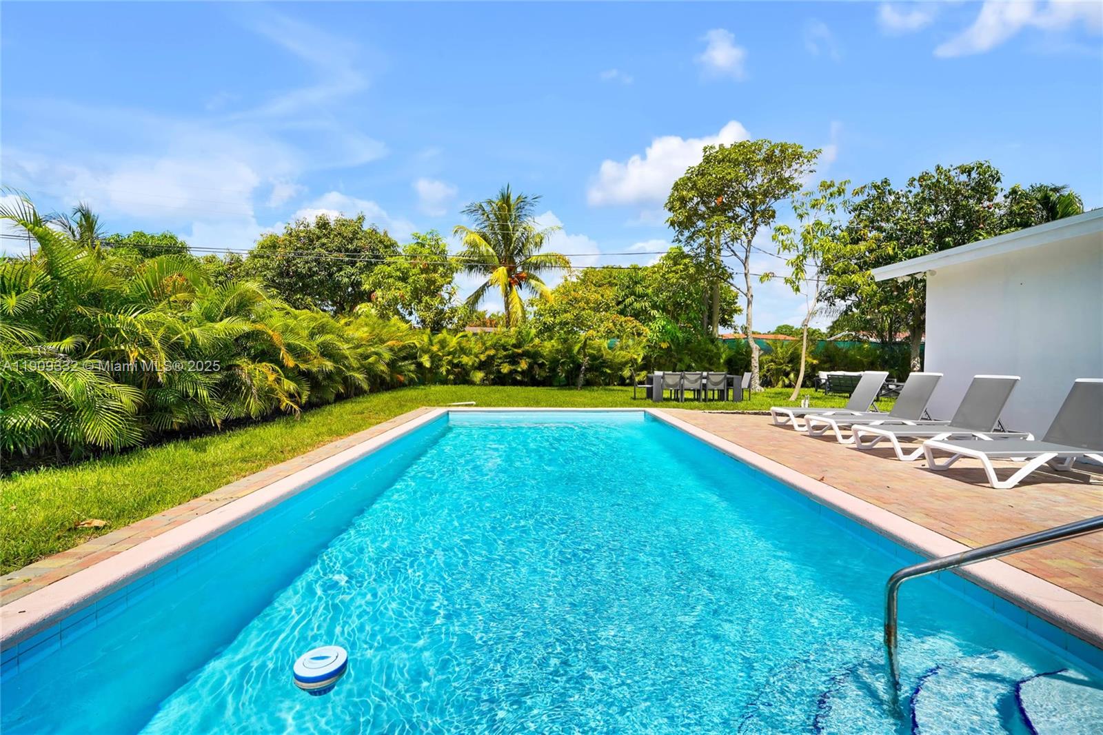 PICKWICK LAKE ESTS SEC 2 - Residential Lease