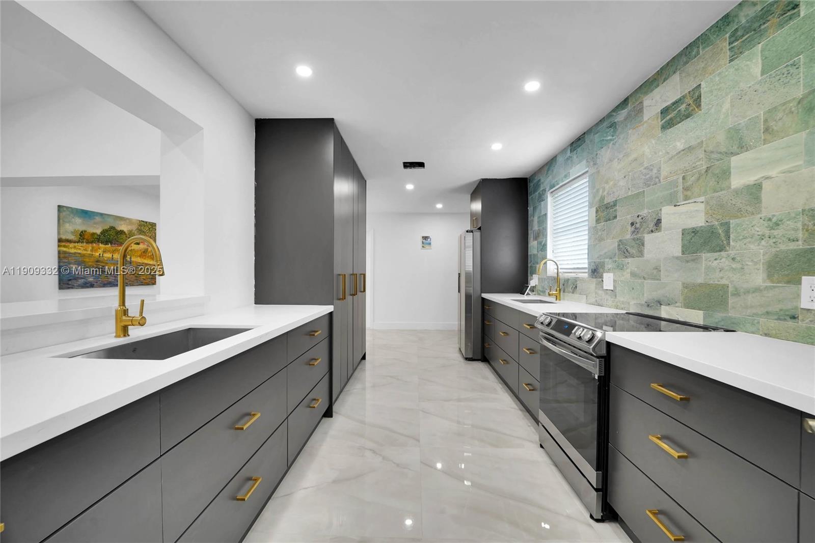 PICKWICK LAKE ESTS SEC 2 - Residential Lease