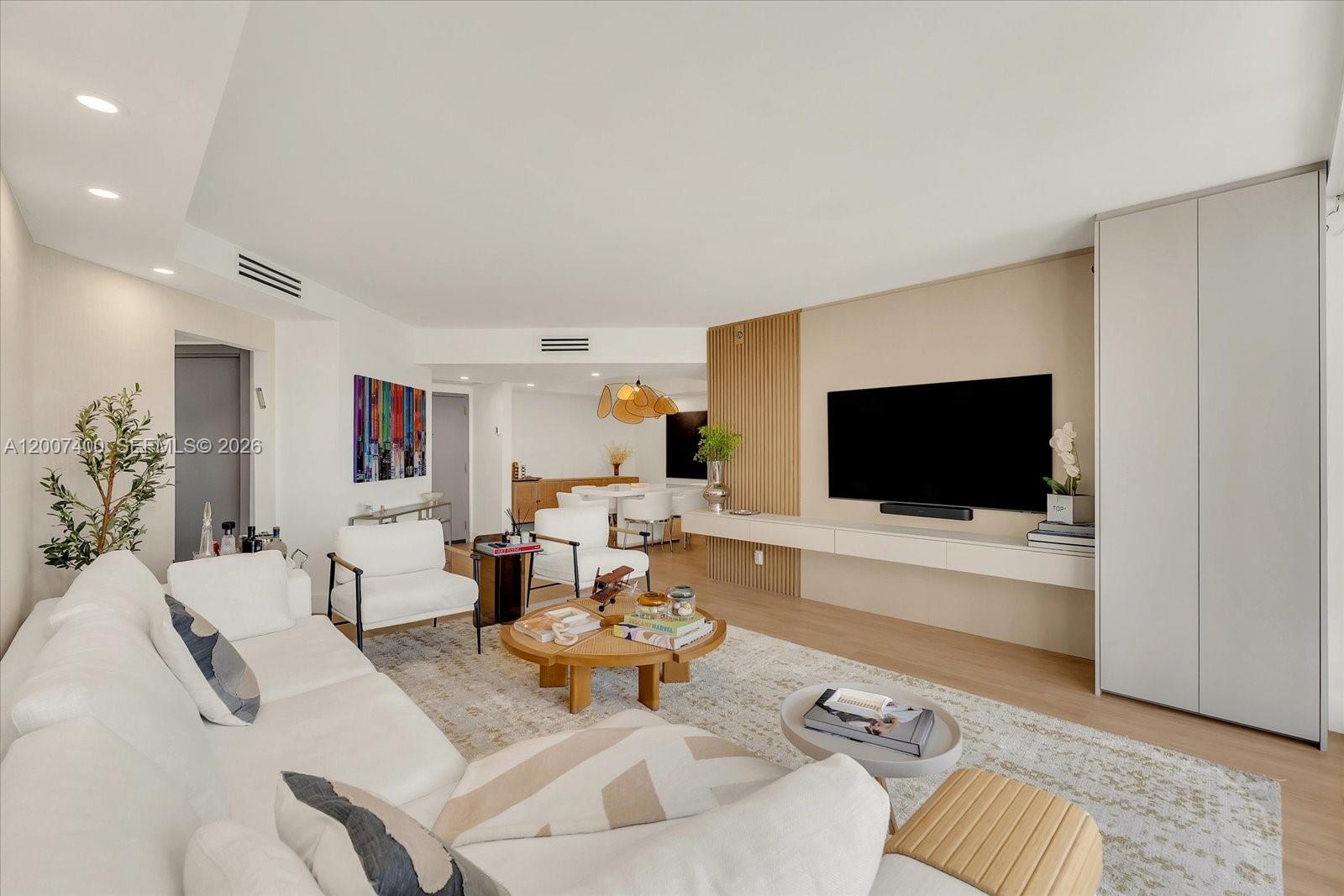 3640 Yacht Club Dr 310