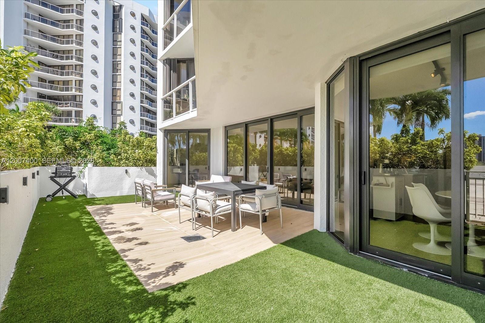 HARBORSIDE AT THE WATERWA - Residential