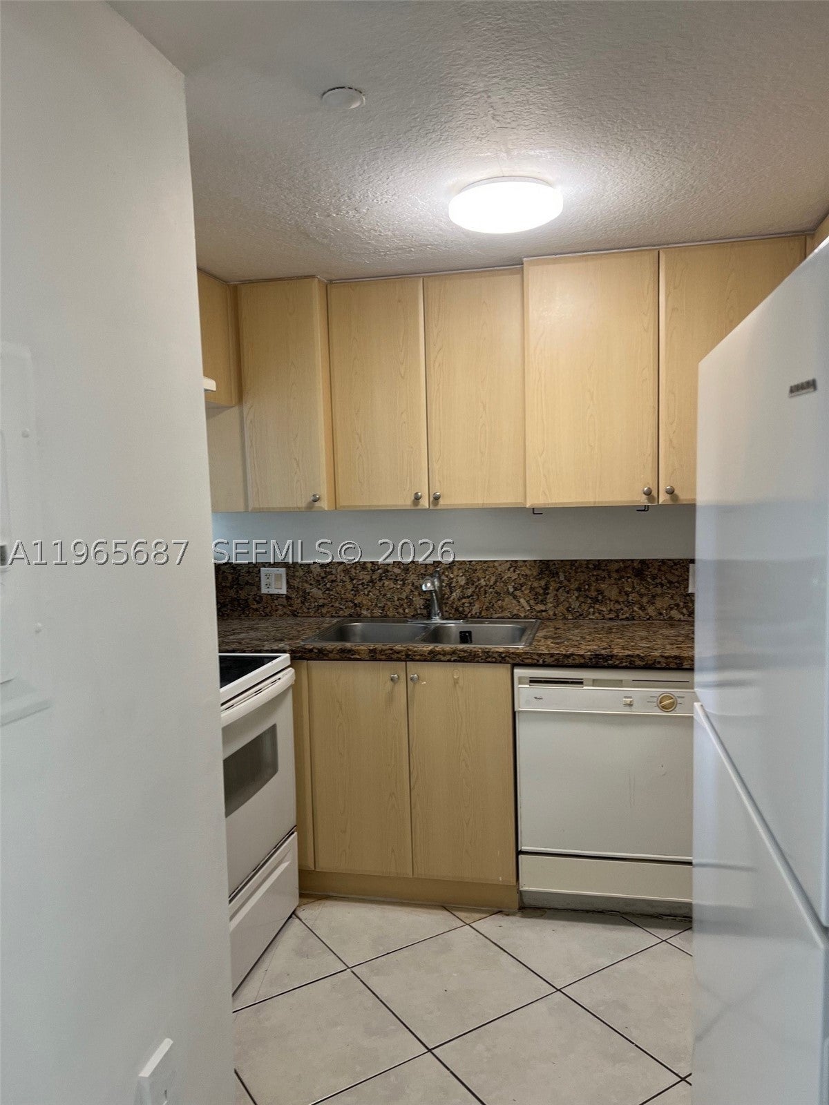 12645 SW 91st St 202, Miami FL 33186