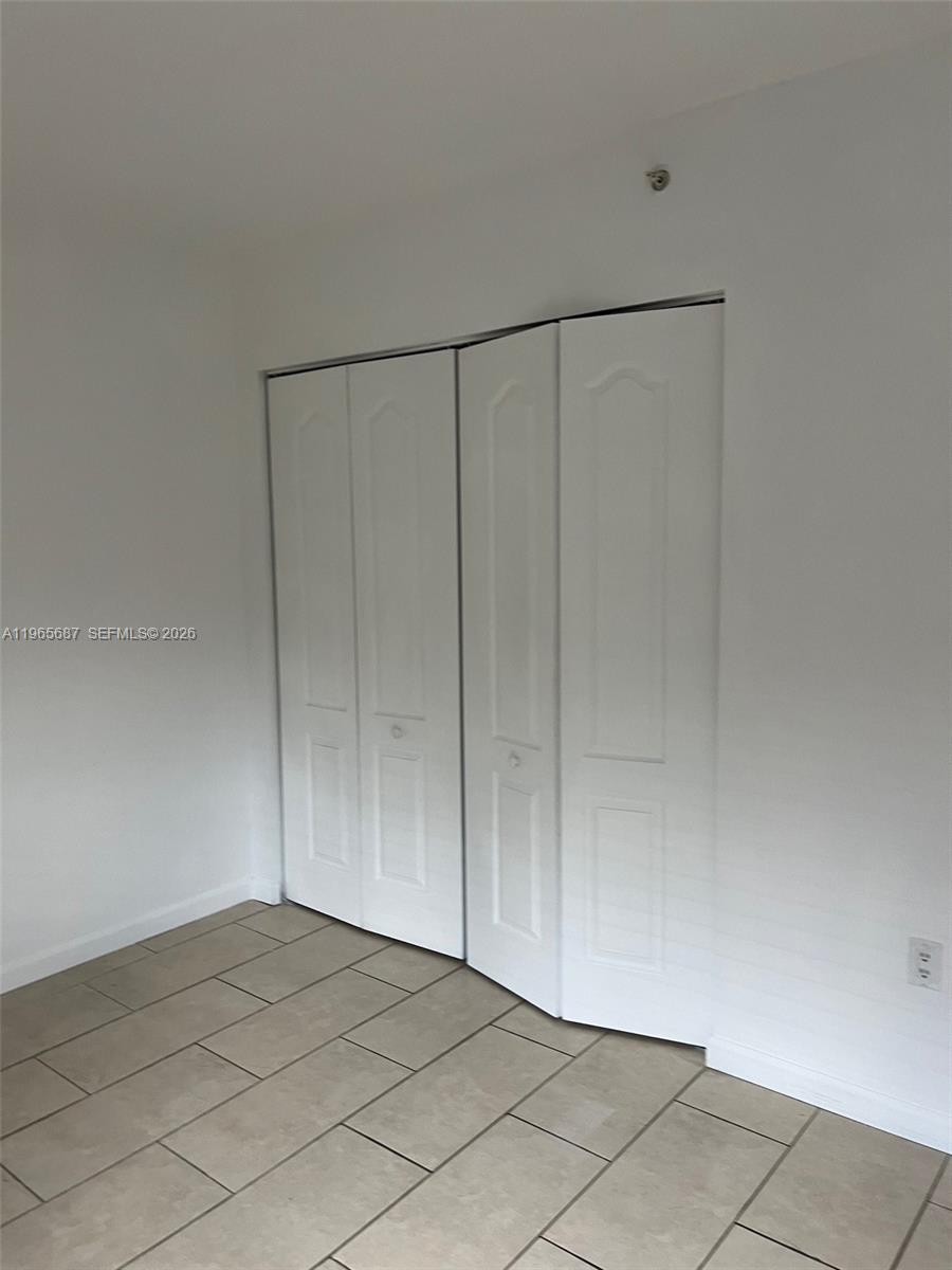 THE SHAMROCK CONDO - Residential