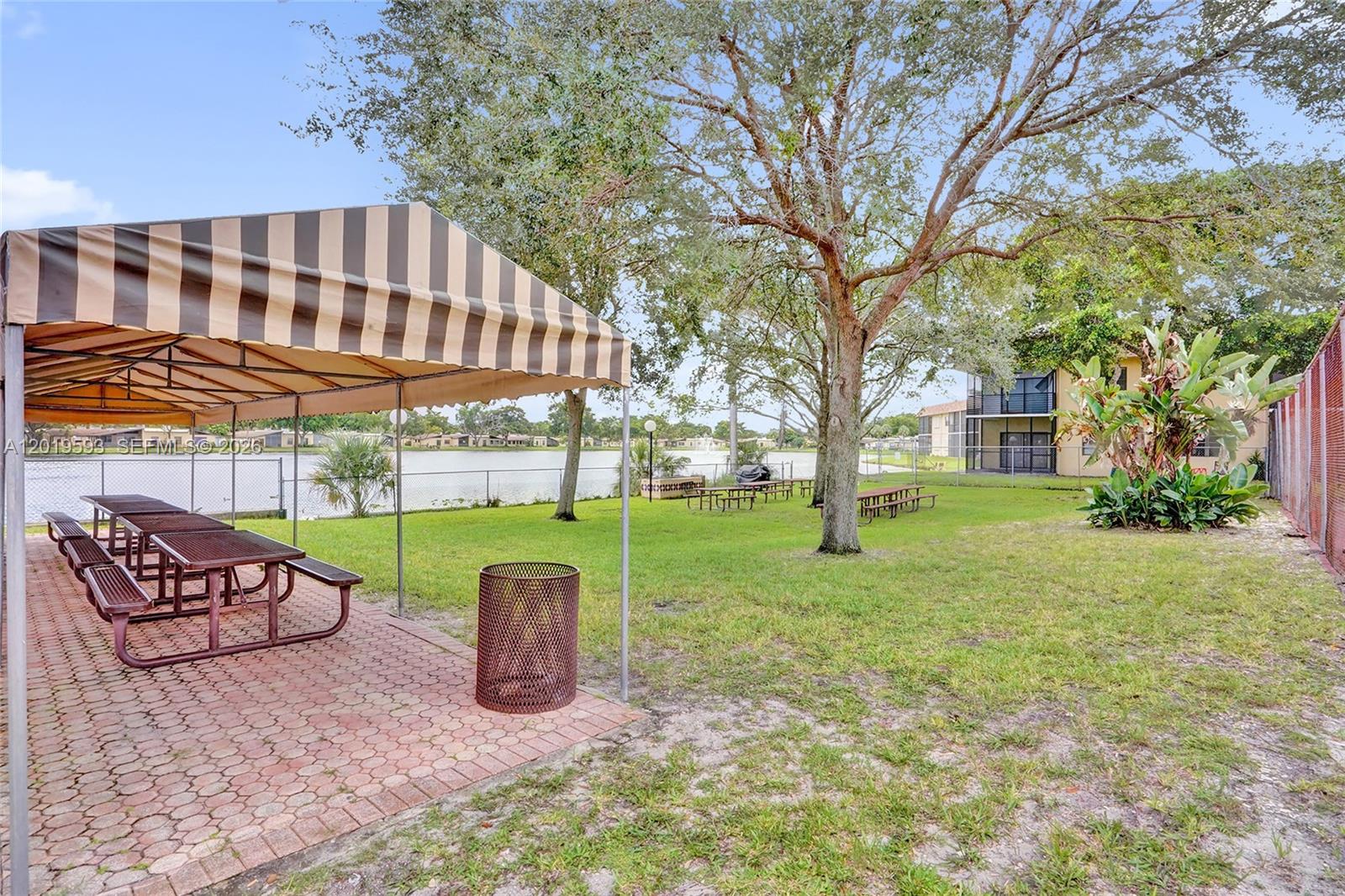 VILLAS AT CARRIAGE HILLS - Residential