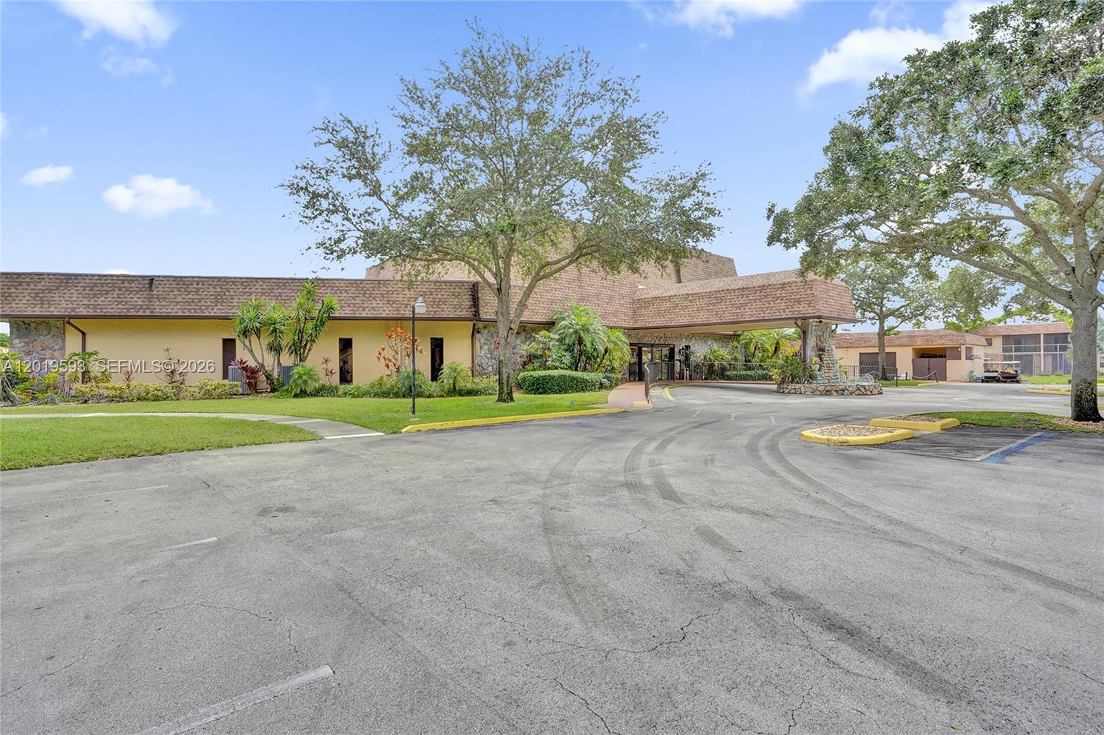 VILLAS AT CARRIAGE HILLS - Residential