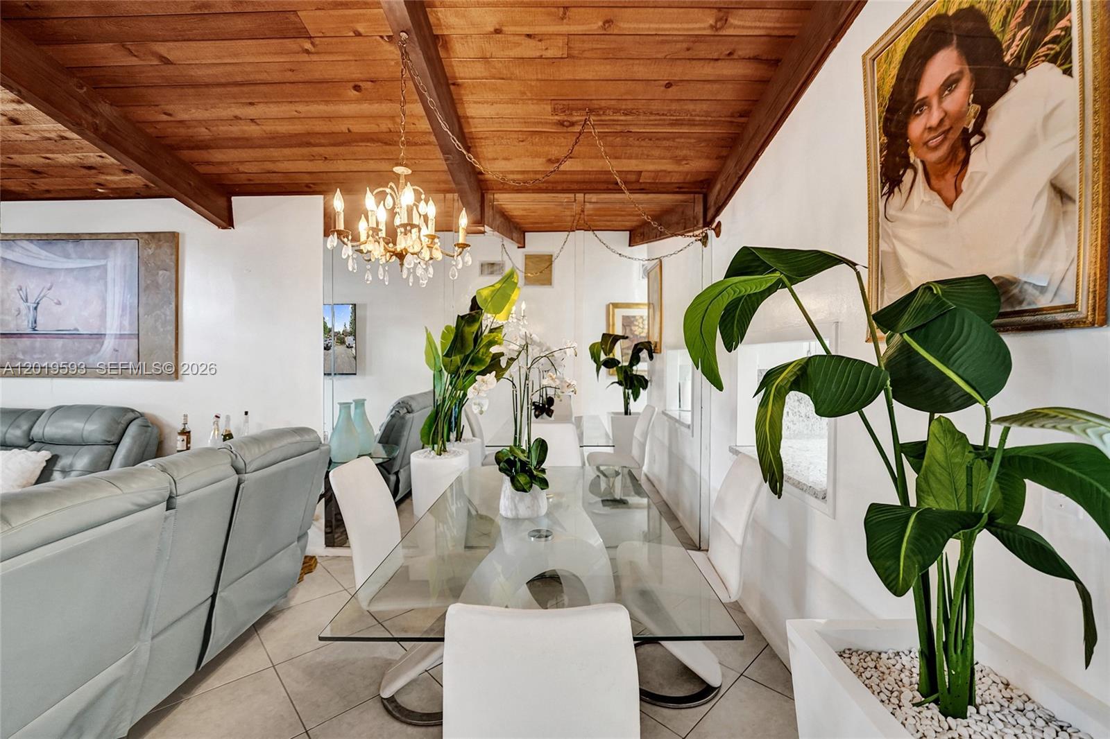 VILLAS AT CARRIAGE HILLS - Residential