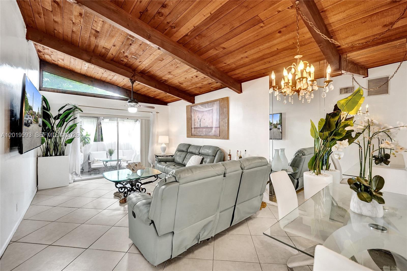 VILLAS AT CARRIAGE HILLS - Residential