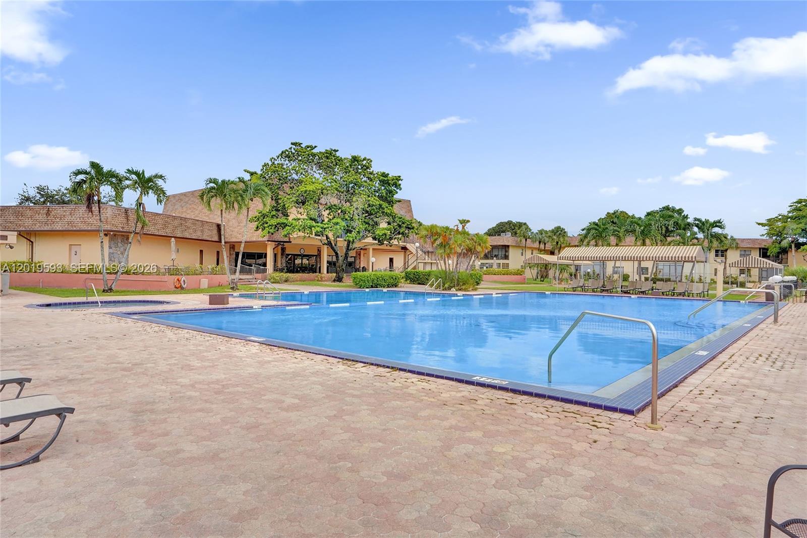 VILLAS AT CARRIAGE HILLS - Residential