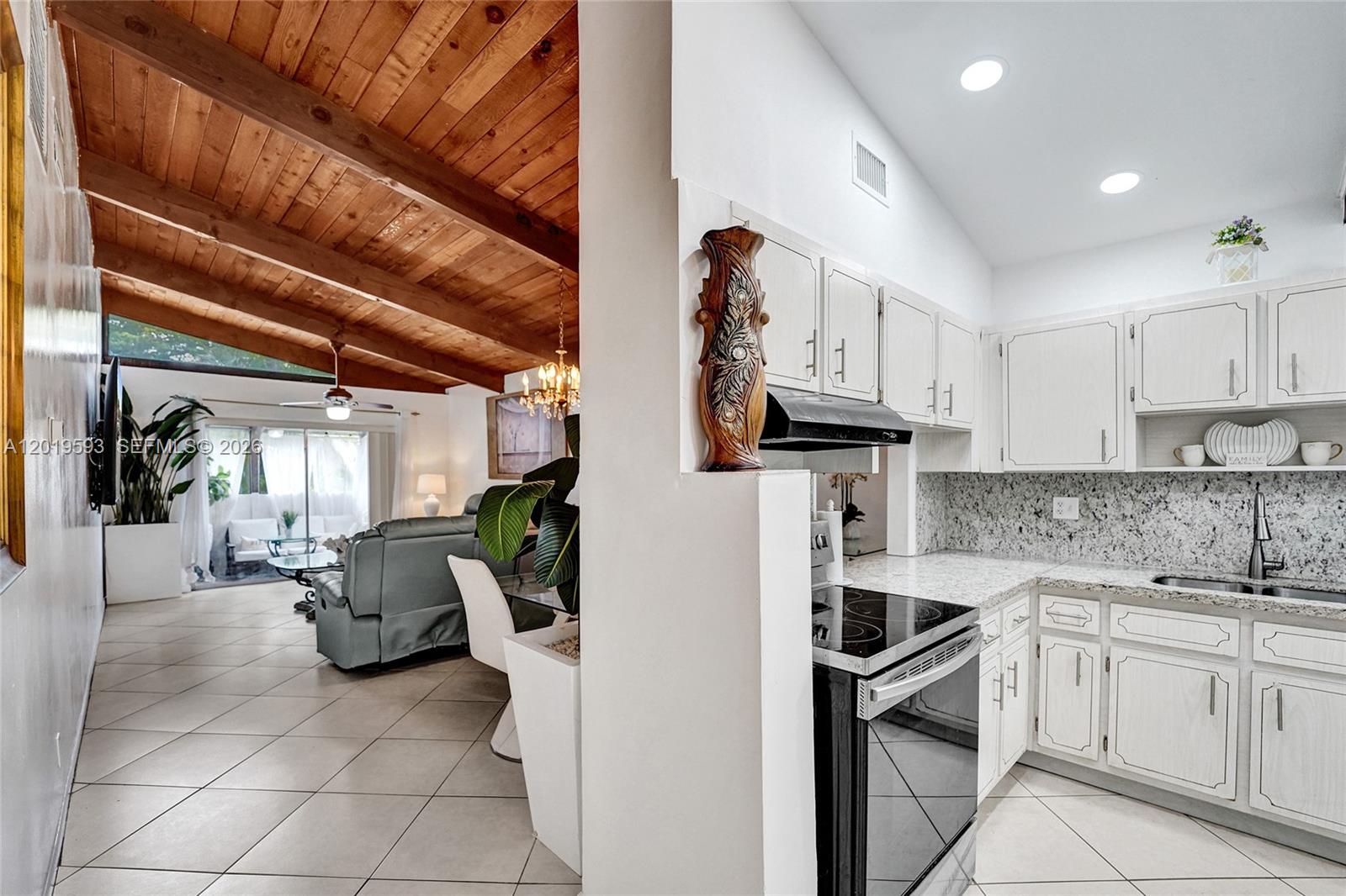 VILLAS AT CARRIAGE HILLS - Residential