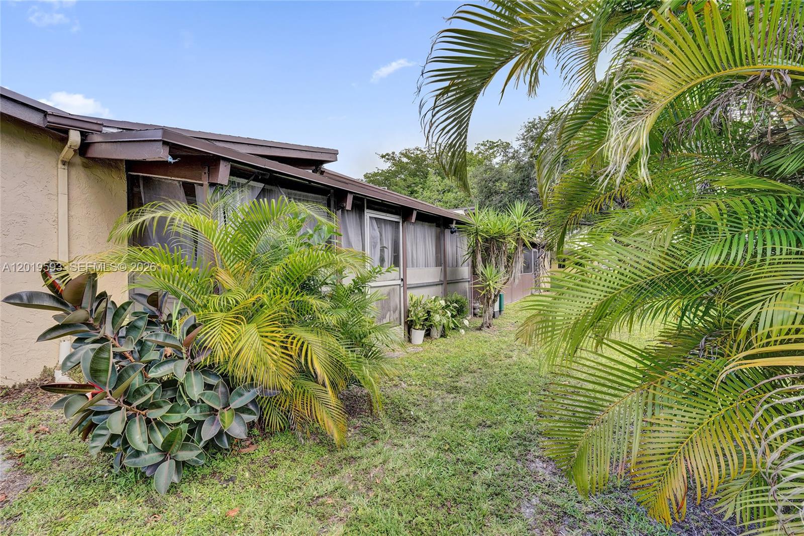 VILLAS AT CARRIAGE HILLS - Residential