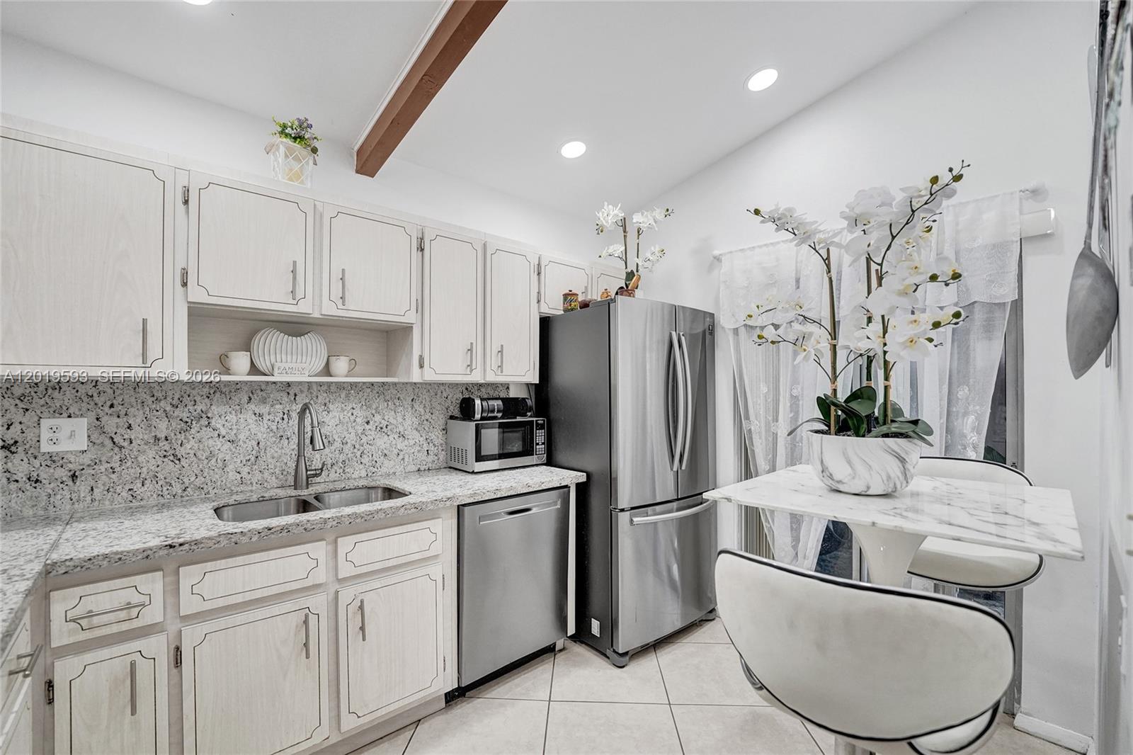 VILLAS AT CARRIAGE HILLS - Residential