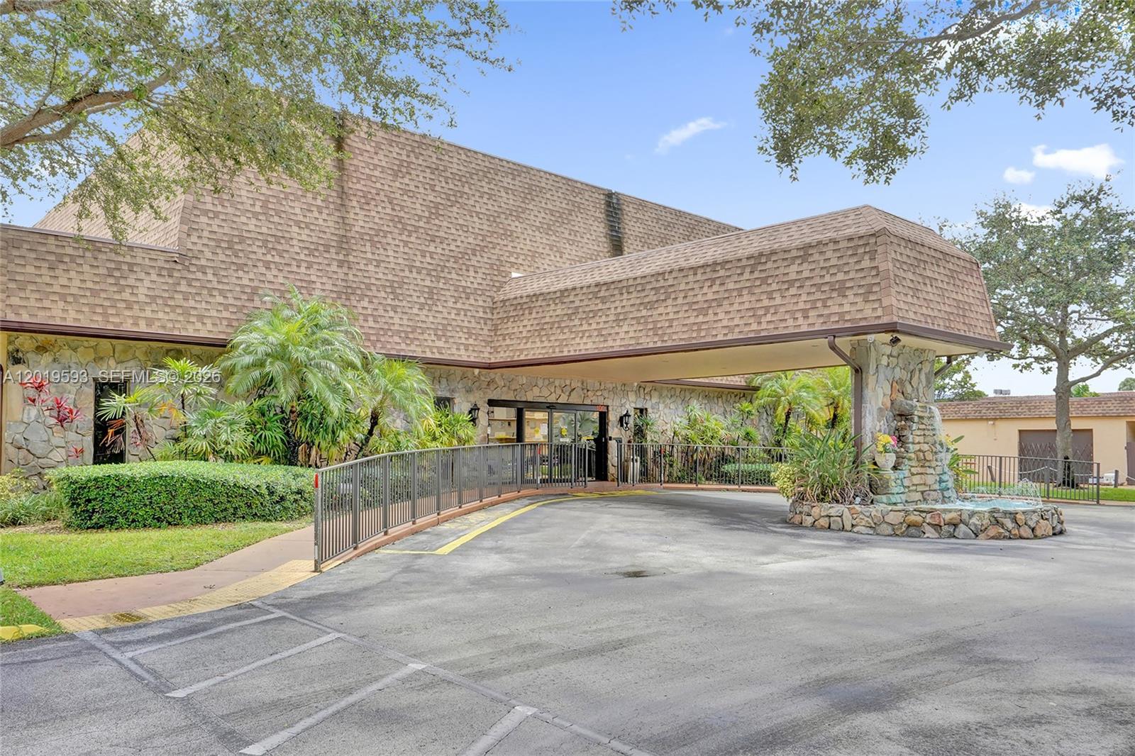 VILLAS AT CARRIAGE HILLS - Residential