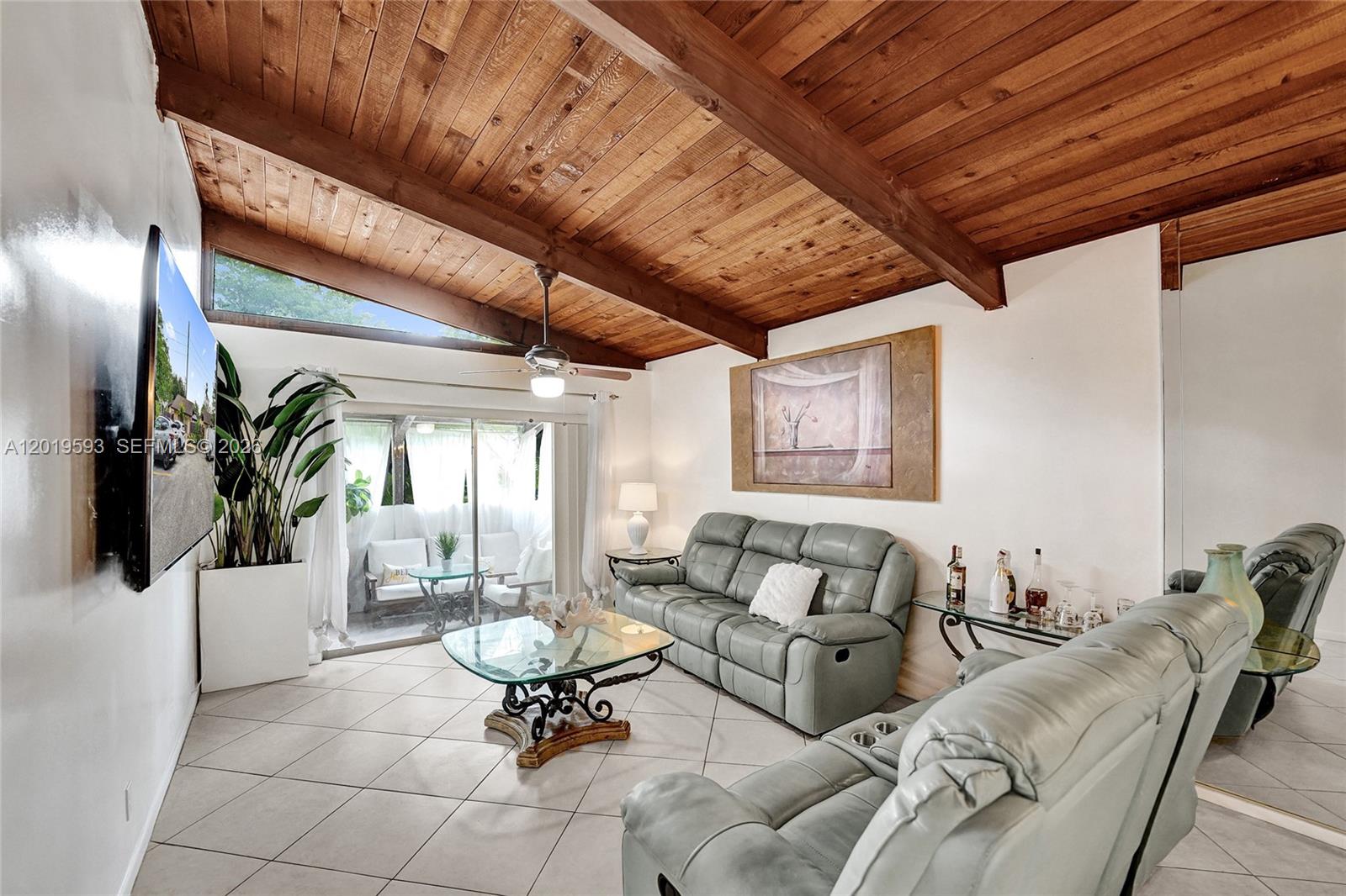 VILLAS AT CARRIAGE HILLS - Residential