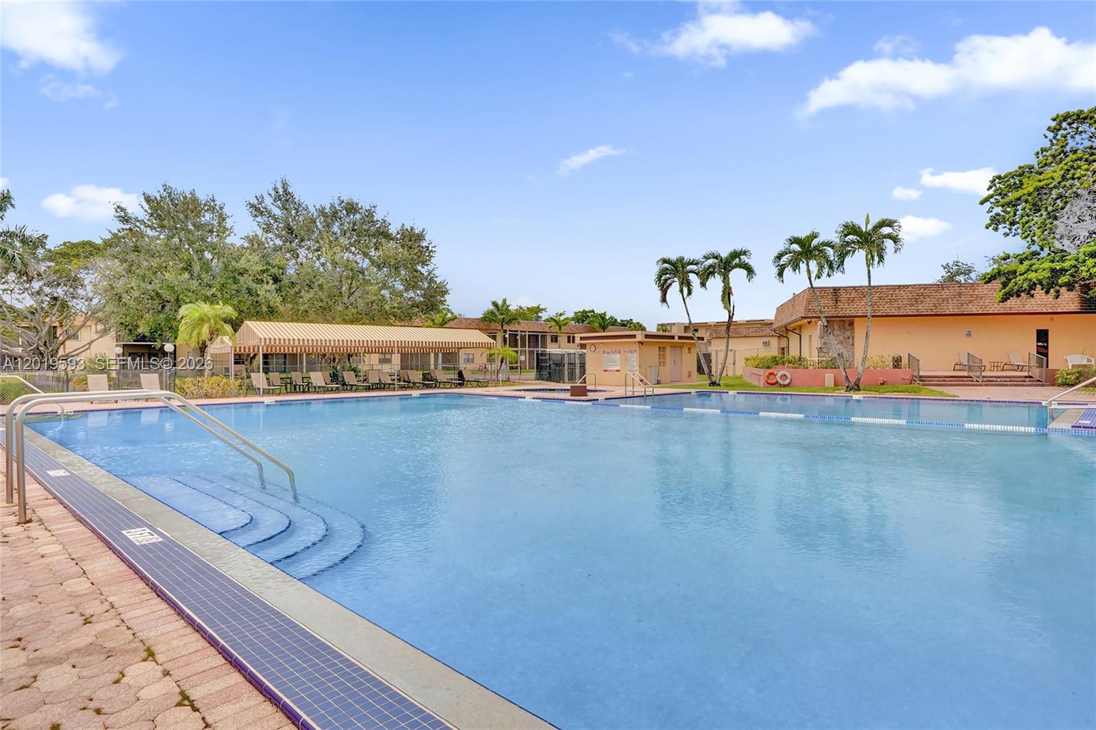 VILLAS AT CARRIAGE HILLS - Residential