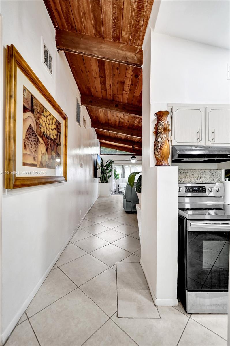 VILLAS AT CARRIAGE HILLS - Residential