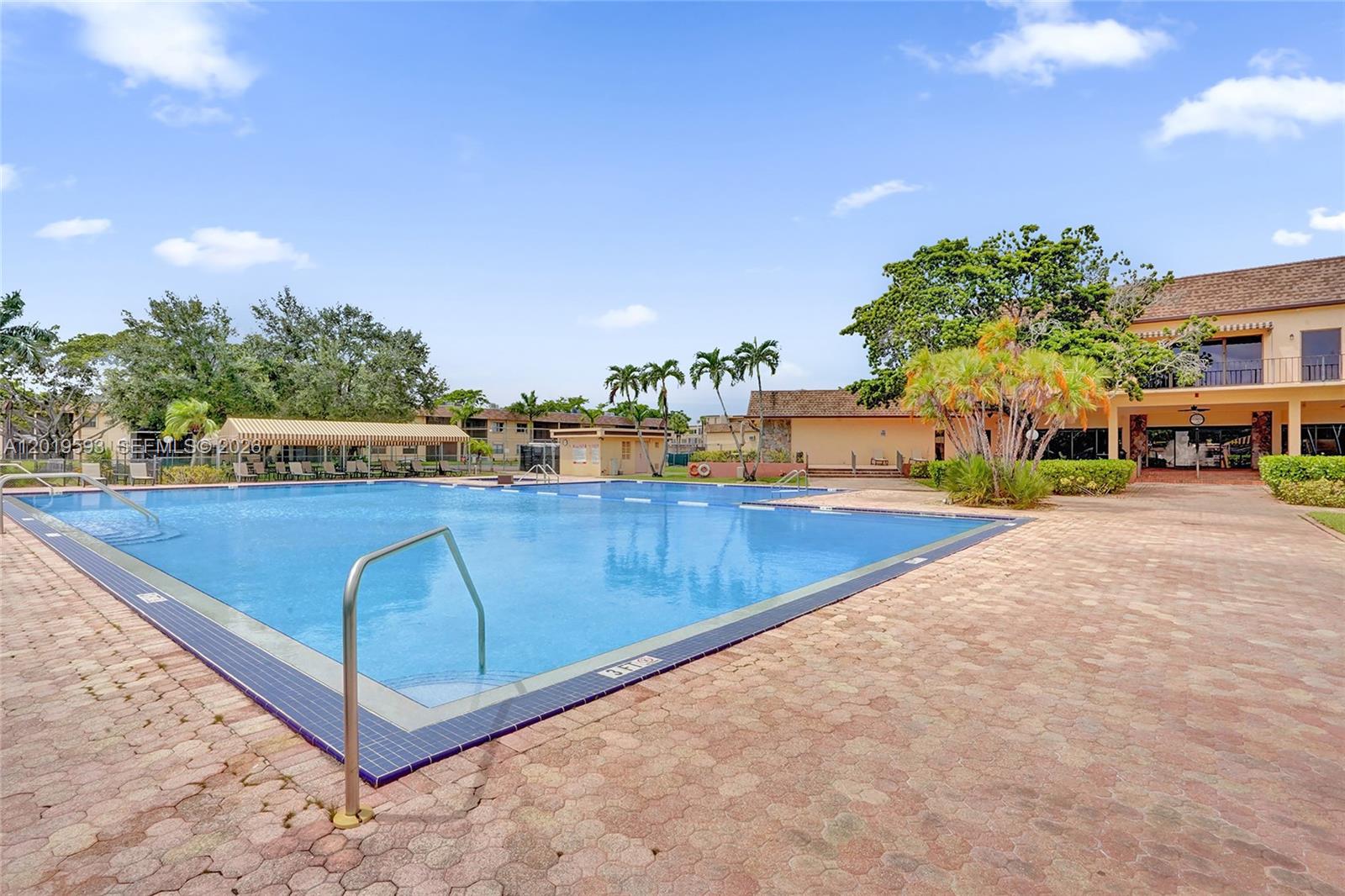 VILLAS AT CARRIAGE HILLS - Residential