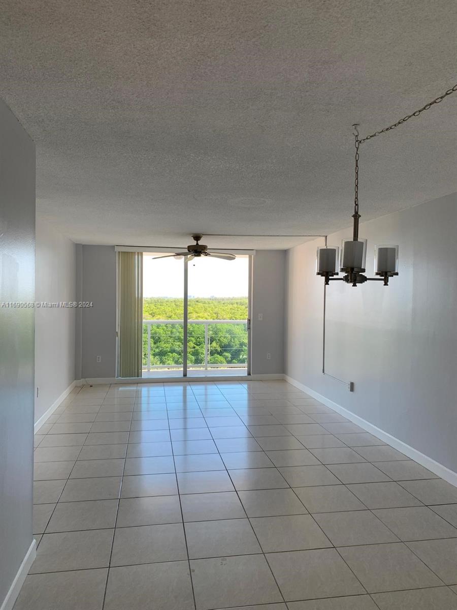 STRATFORD HOUSE CONDO - Residential