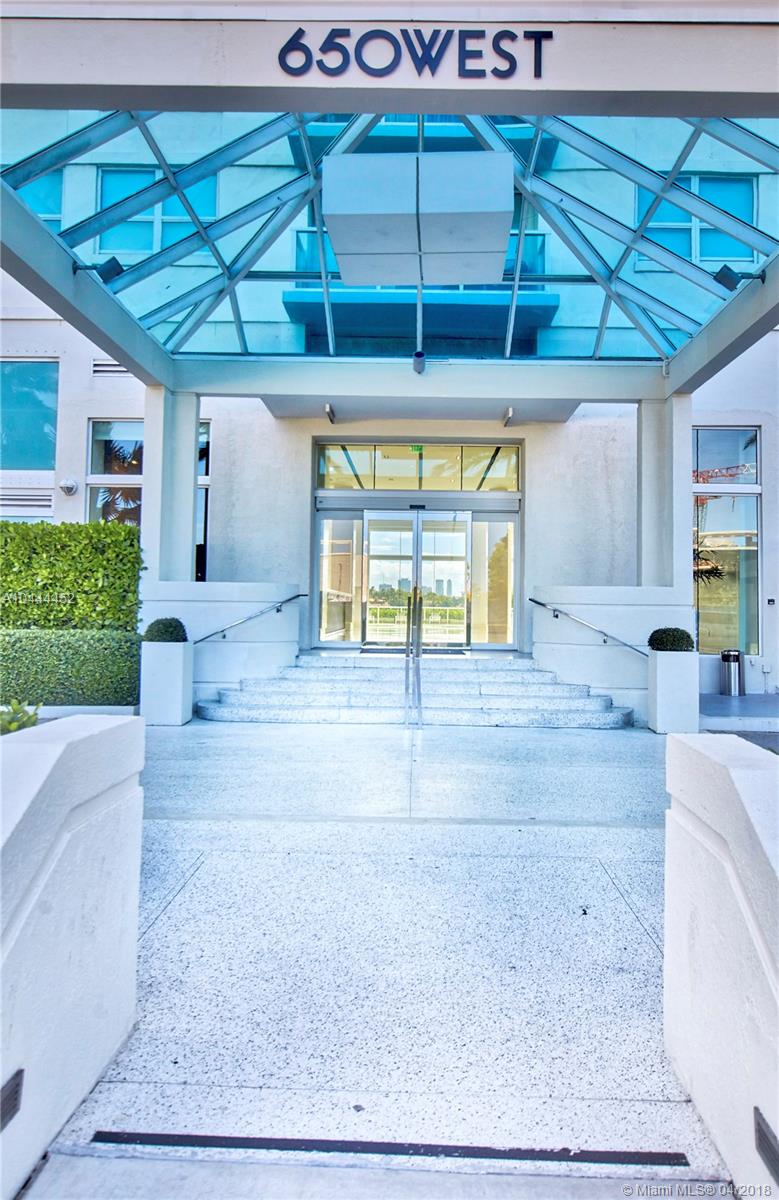 THE FLORIDIAN CONDO - Residential Lease