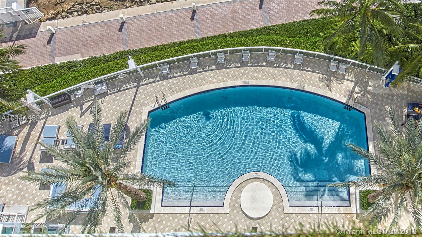 THE FLORIDIAN CONDO - Residential Lease