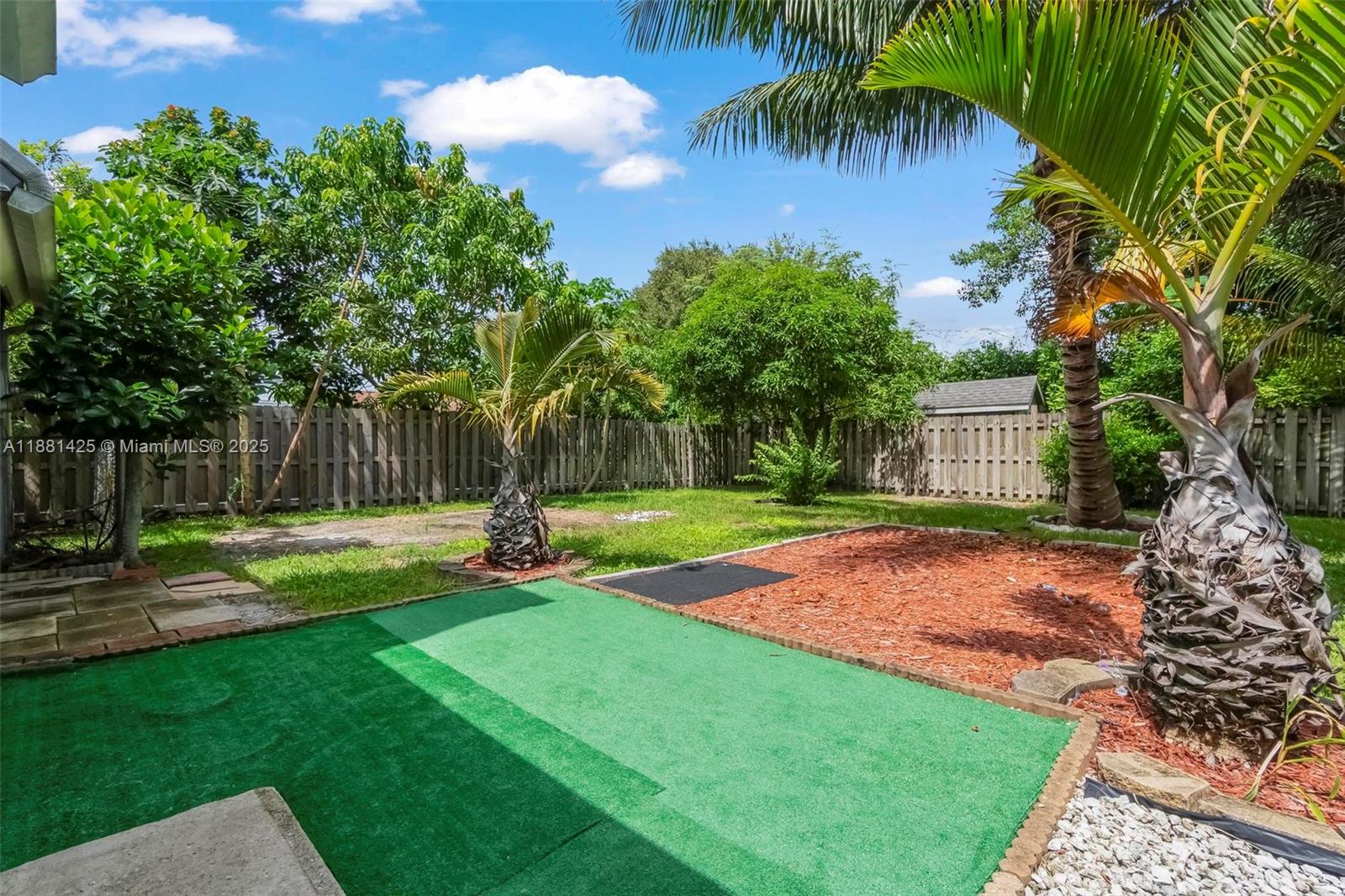 DELRAY GARDEN ESTATES 2 - Residential
