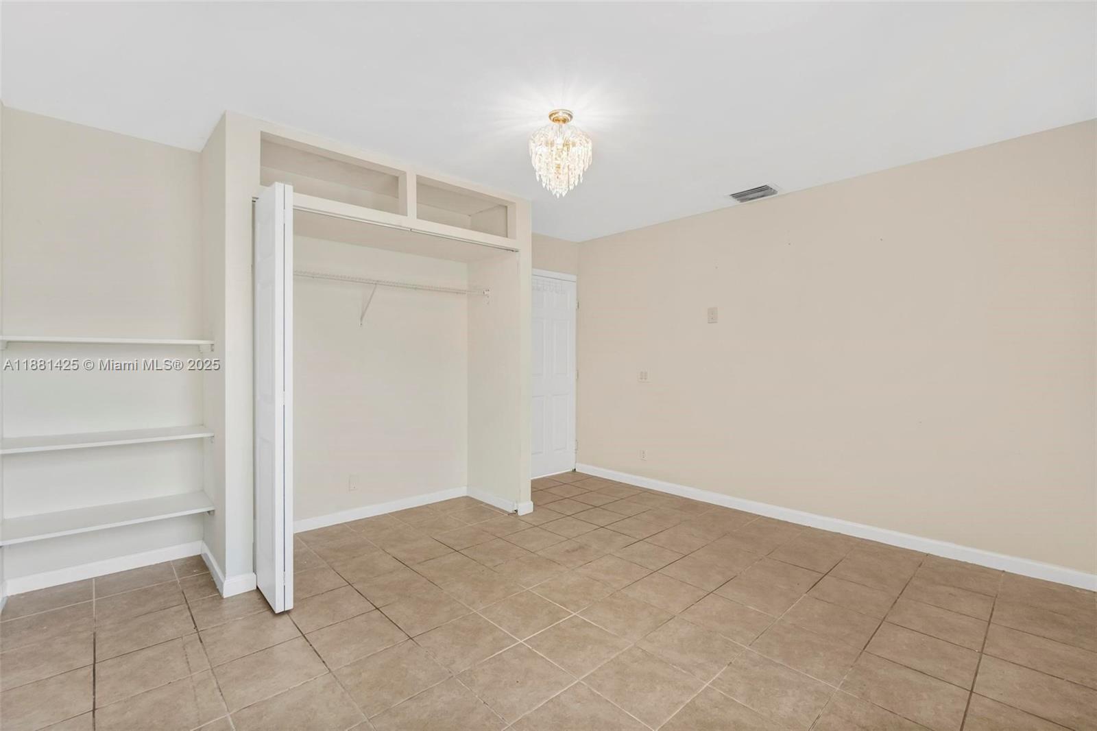 DELRAY GARDEN ESTATES 2 - Residential