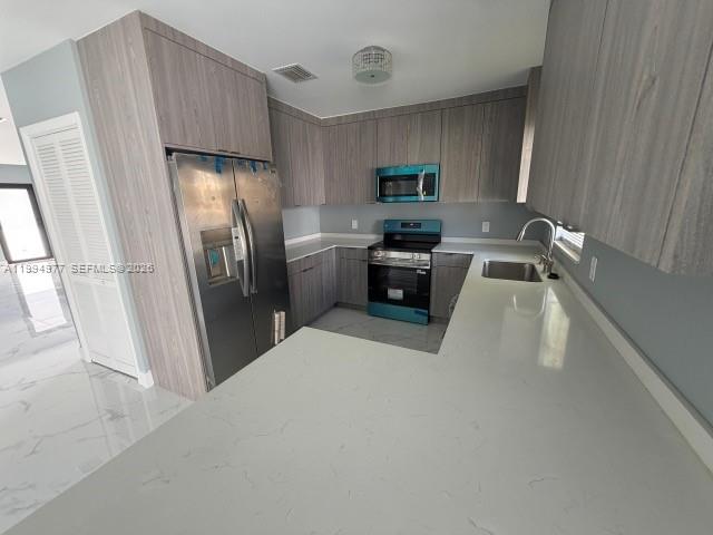 FOSTER PARK - Residential