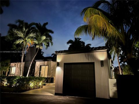 7700 Coquina Dr North Bay Village FL 33141
