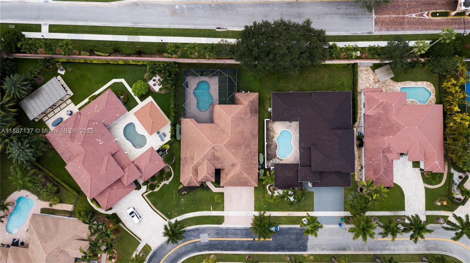 SUNSET LAKES PLAT ONE - Residential Lease