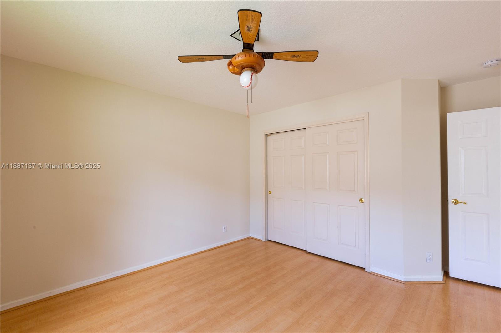 SUNSET LAKES PLAT ONE - Residential Lease