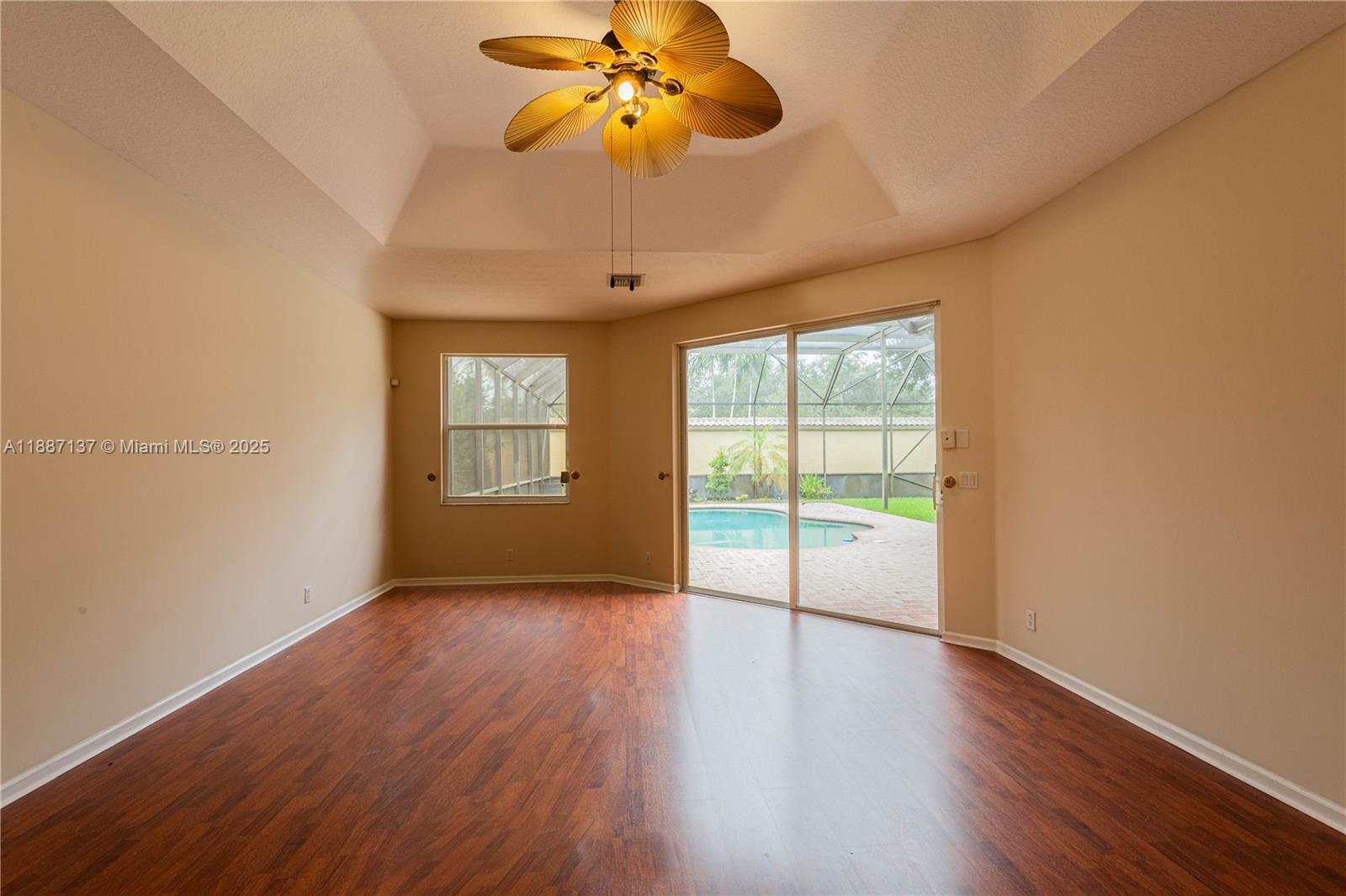 SUNSET LAKES PLAT ONE - Residential Lease