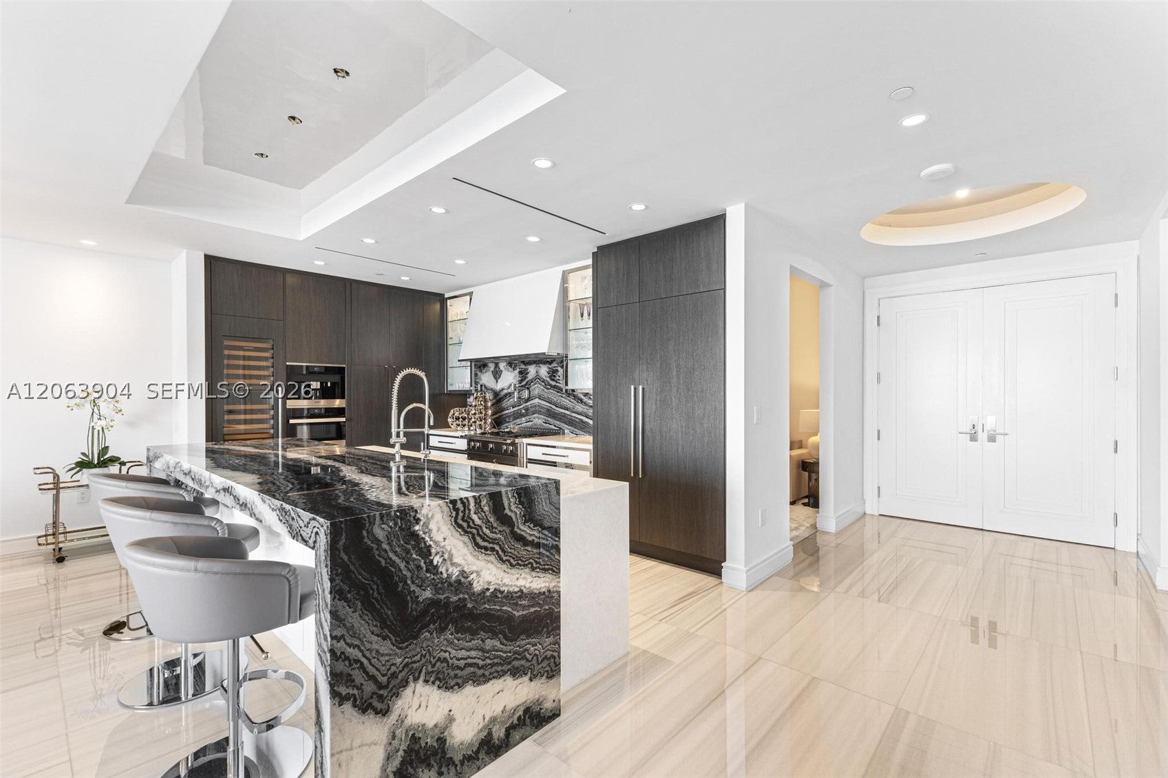 17901 Collins Ave 3806