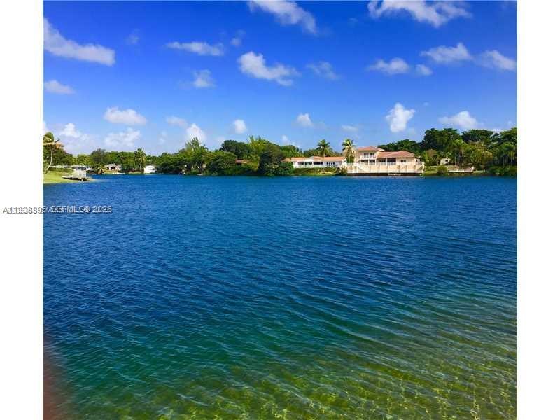 SKY LAKE - Residential