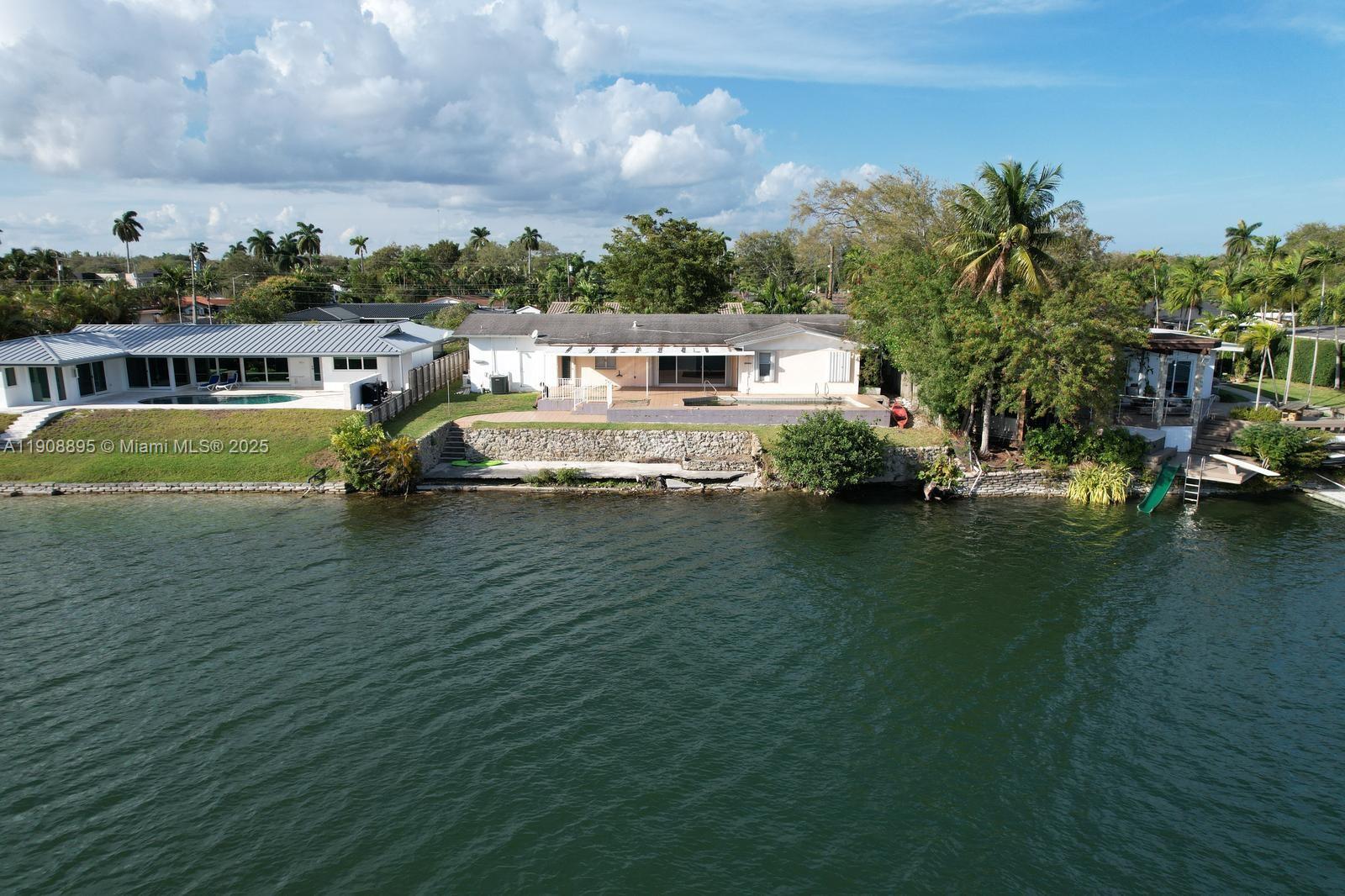 SKY LAKE - Residential