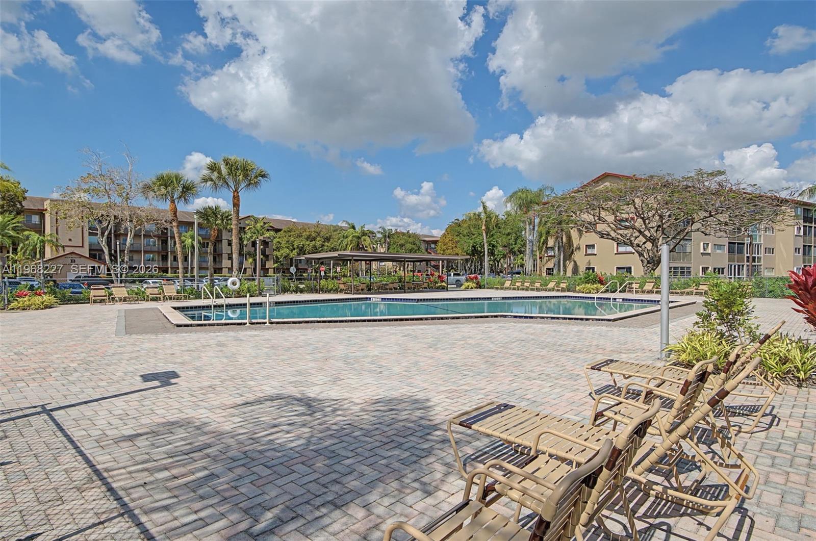 SUFFOLK AT CENTURY VILLAGE - Residential