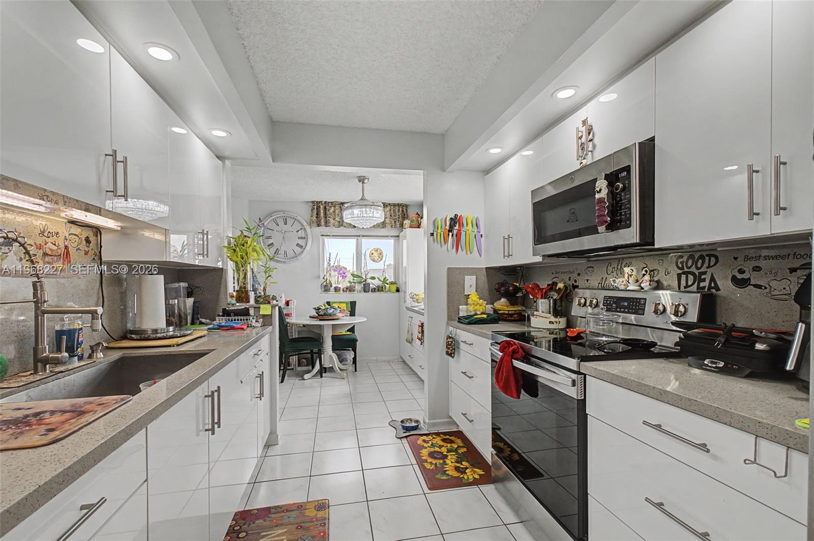 SUFFOLK AT CENTURY VILLAGE - Residential