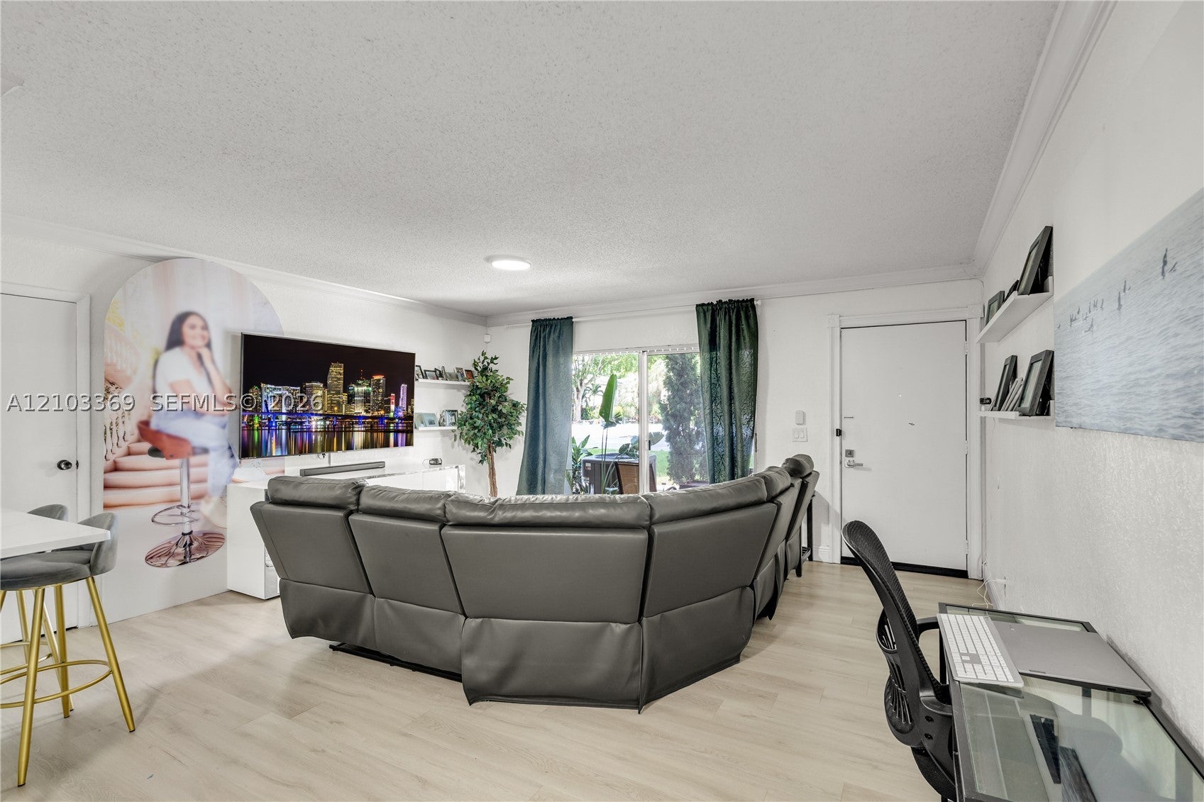 View photos, virtual tours, details... 5850 NW 57th Ave 3