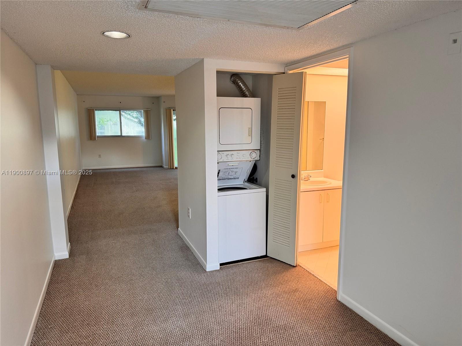 IVANHOE EAST AT CENTURY V - Residential Lease