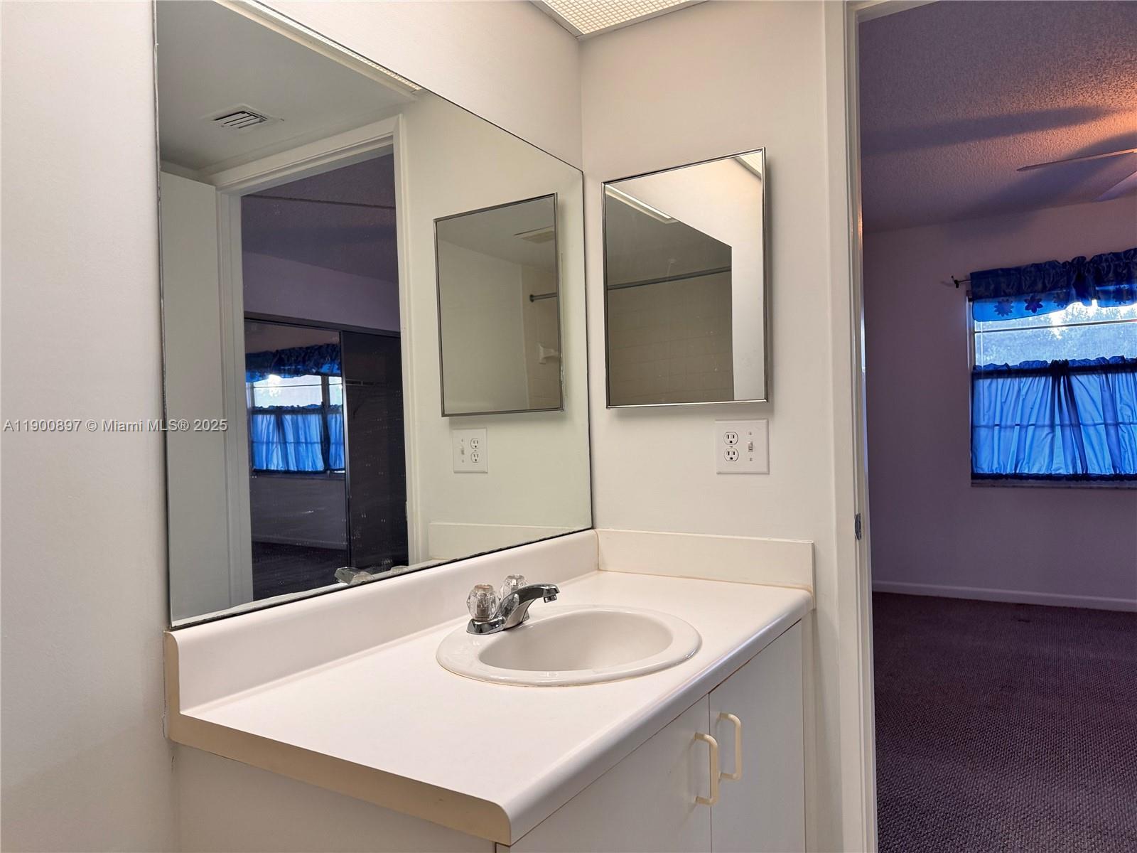 IVANHOE EAST AT CENTURY V - Residential Lease