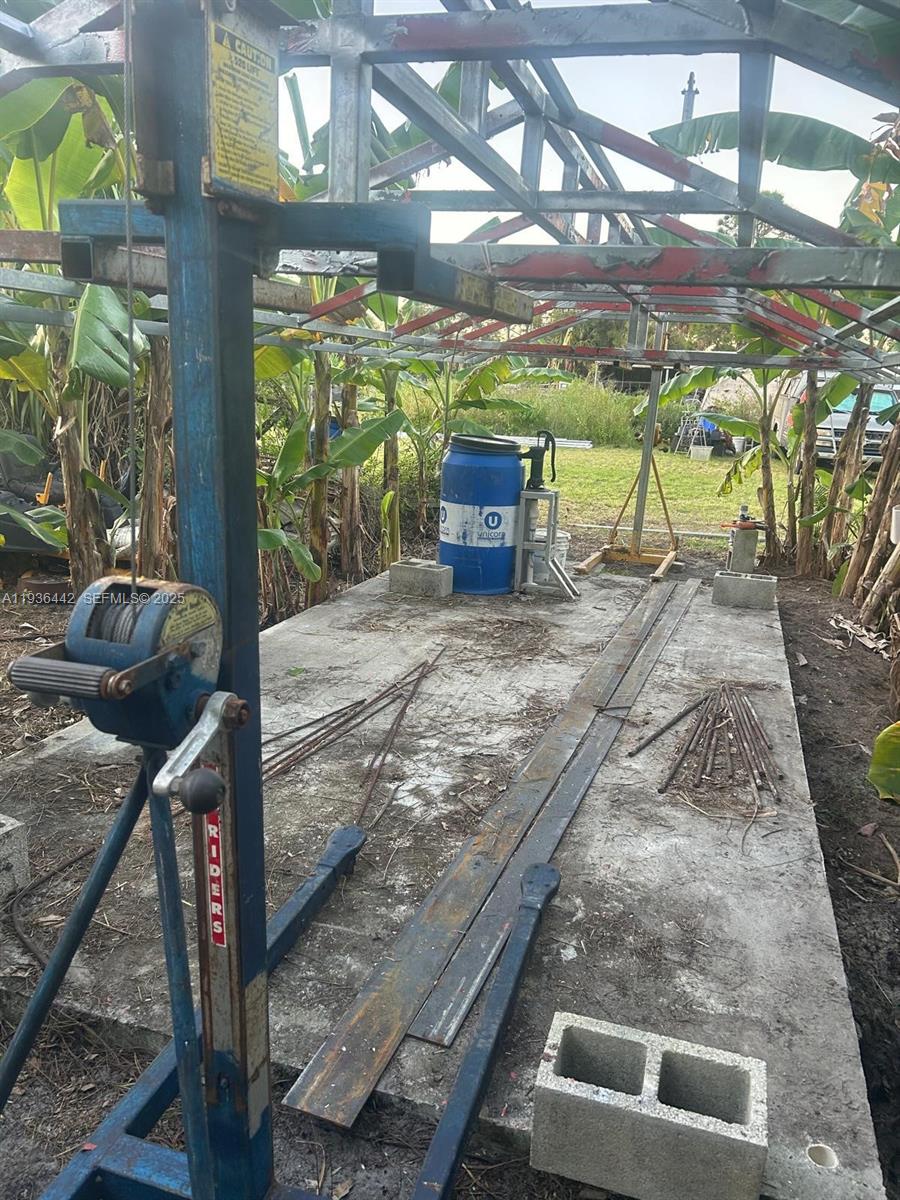 MONTURA SOUTH HALF(100804) - Land