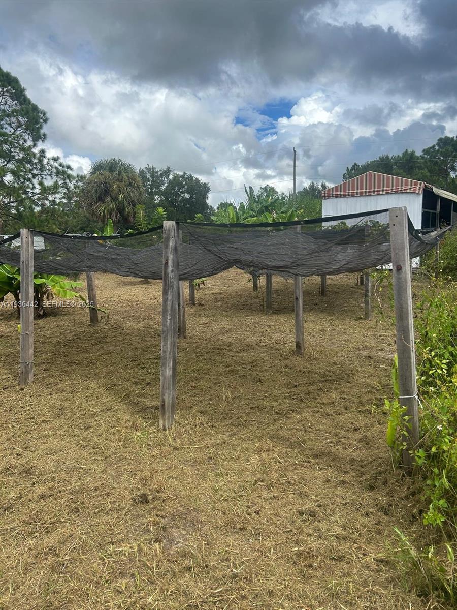 MONTURA SOUTH HALF(100804) - Land