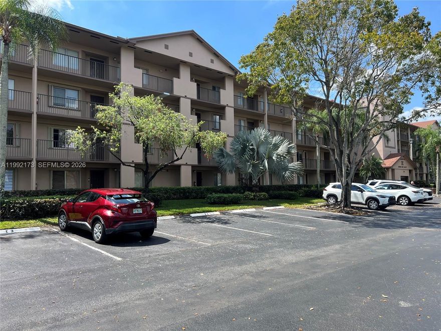 SPACIOUS 2/2 IN THE SOUGHT AFTER COMMUNITY OF CENTURY VILLAGE. THIS UNIT IS READY TO MOVE IN WITH JUST A FEW UPDATES. THIS COMMUNITY BOASTS OF A MULTI MILLION DOLLAR CLUBHOUSE, WITH BILLIARDS, MOVIE THEATHER, LARGE BINGO HALL, AND MANY OTHER ACTIVITIES. OUTDOORS, YOU CAN ENJOY 15 TENNIS COURTS, 12 PICKLEBALL COURTS, GOLF AND FREE BUS SERVICES.